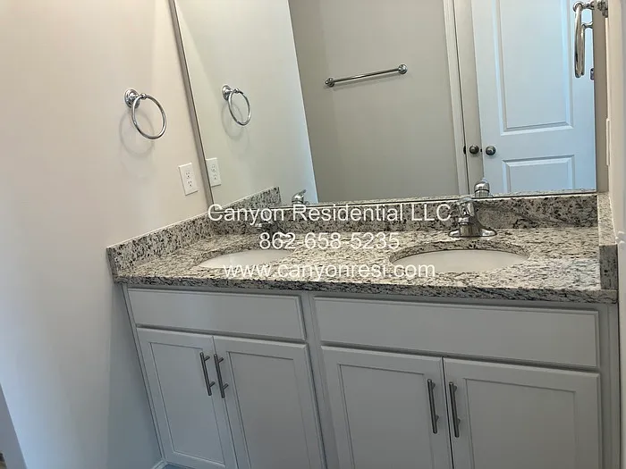 210 Pine Island Ave — Photo 20