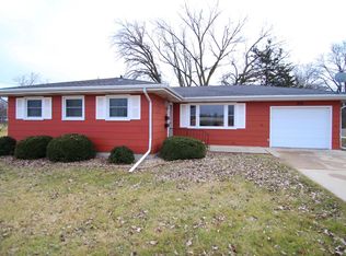 213 W Rockwell Ave, Fort Atkinson, WI 53538