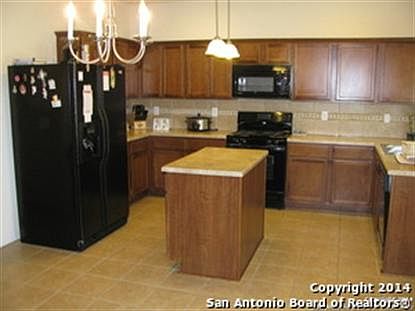 4th image of 1215 Plaza Lake Dr