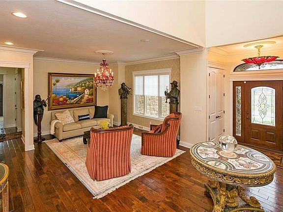 2nd image of 2080 Totteridge Dr