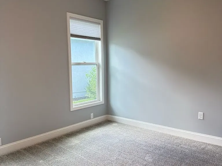 142 Ryan Nicholas Dr — Photo 6