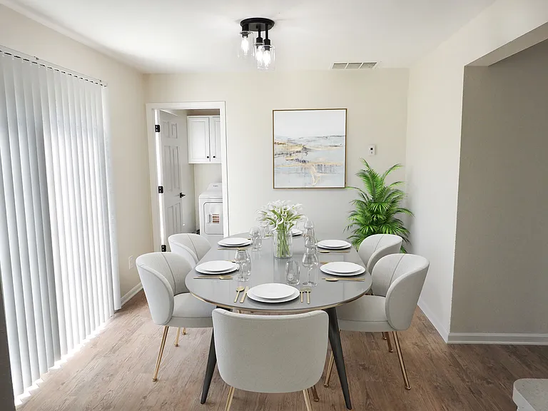 Owens Lake Commons Apartments & Townhomes — Photo 81