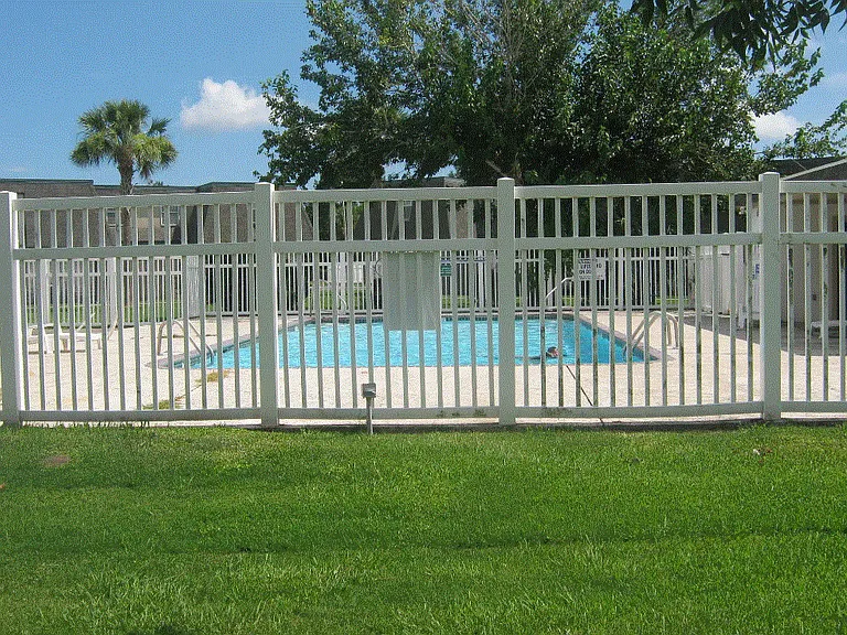 Sulphur Springs — Photo 3