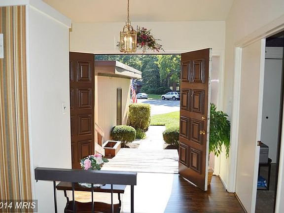 4th image of 2704 Woodfern Ct