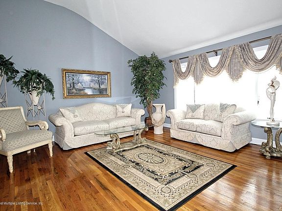 5th image of 45 Tuckahoe Ave