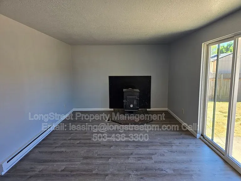 2830 SE Deborah Pl — Photo 10