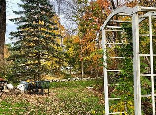 64 Diamond St #A, Walpole, MA 02081