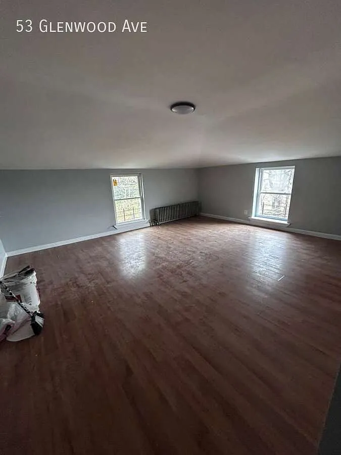 53 Glenwood Ave — Photo 4