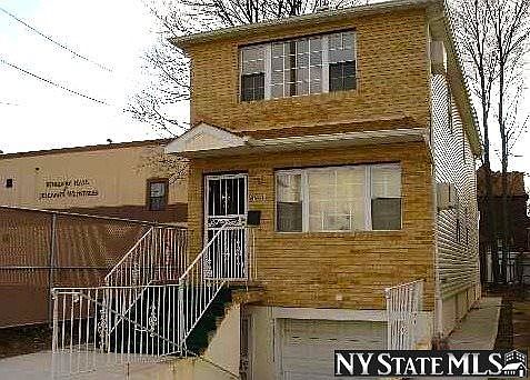 2nd image of 11638 205th St