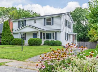 493 Hill N Dale Rd, Lexington, KY 40503