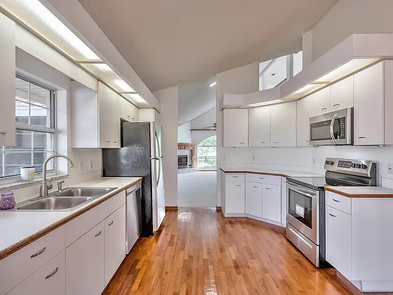 280 Braeburn Cir — Photo 14