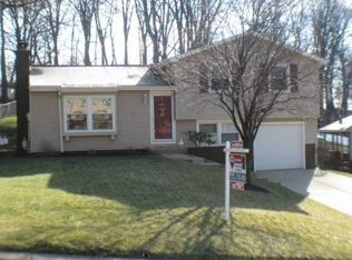 378 Fruitwood Dr, Bethel Park, PA 15102