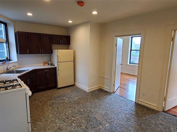 2nd image of 129 Lincoln Ave #2D