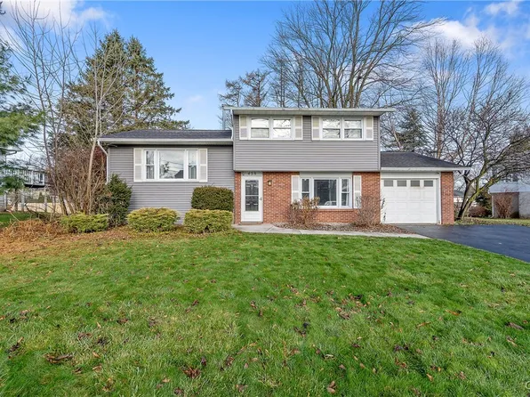 438 Birchwood Blvd, Baldwinsville, NY 13027