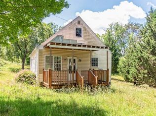 2908 Jae Valley Rd, Roanoke, VA 24014