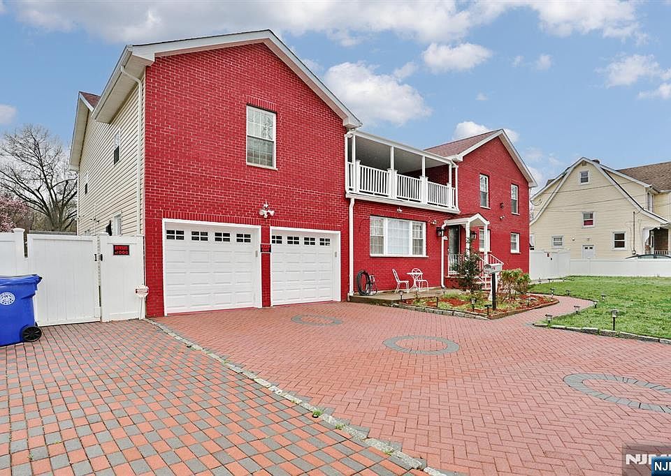 1st image of 294 Coolidge Ave