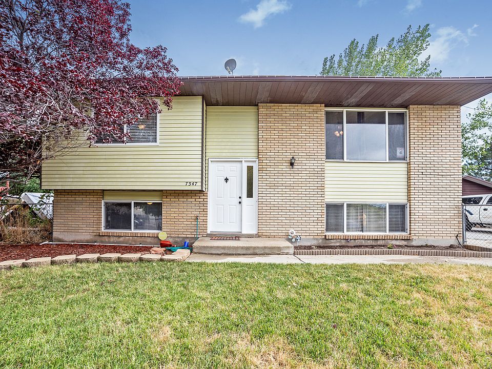 1st image of 7347 W Copper Hill Dr