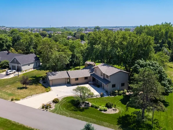 7301 E Palomino Rd, Sioux Falls, SD 57110