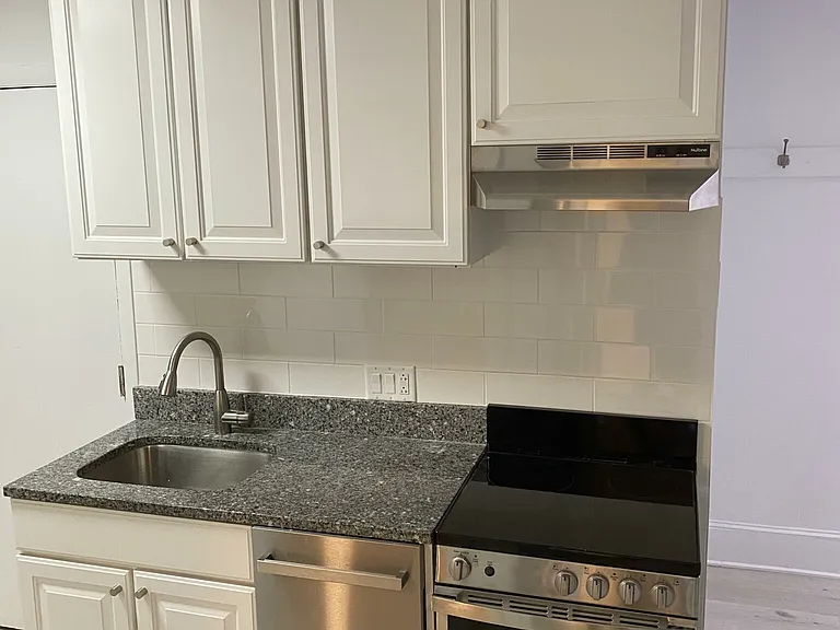 45 Westland Ave #18A — Photo 12