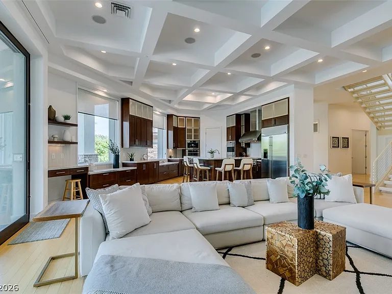 483 Toucan Ridge Ct — Photo 15