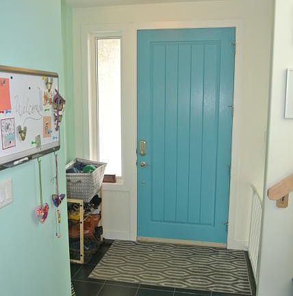 3rd image of 4805 McCombie Cres
