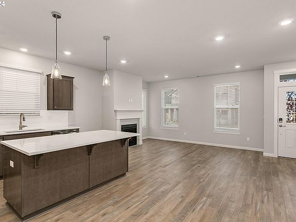 5th image of 3455 SE 83rd Ave
