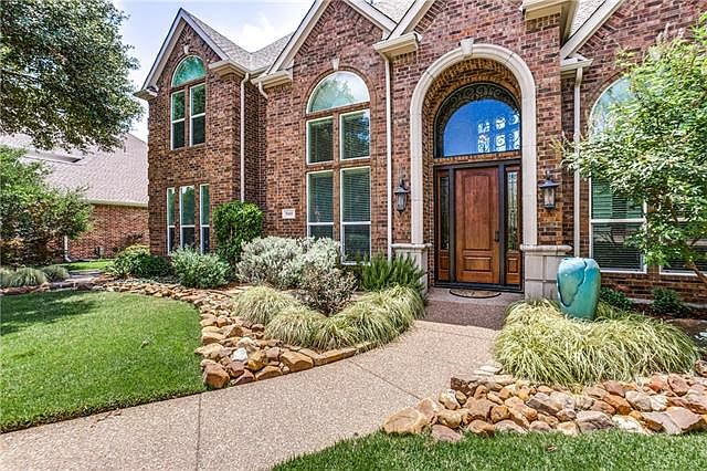 1st image of 3909 Celadine Dr