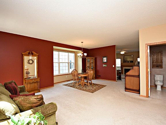 4th image of 8025 Stratford Cir S