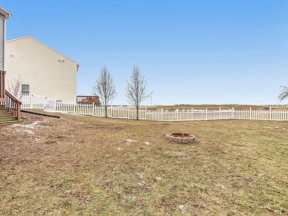 4th image of 8892 Cowley Ct