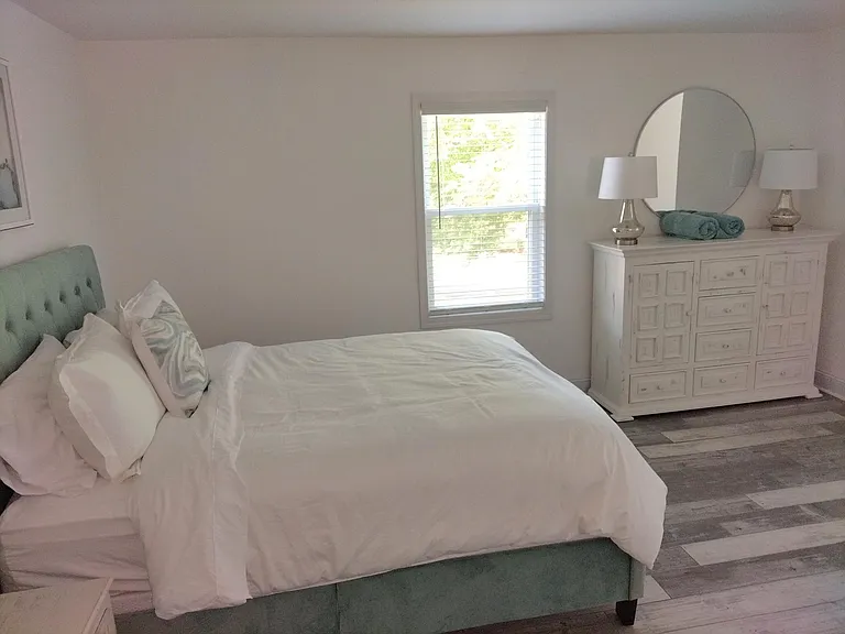 2301 Willow Creek Ct E — Photo 15