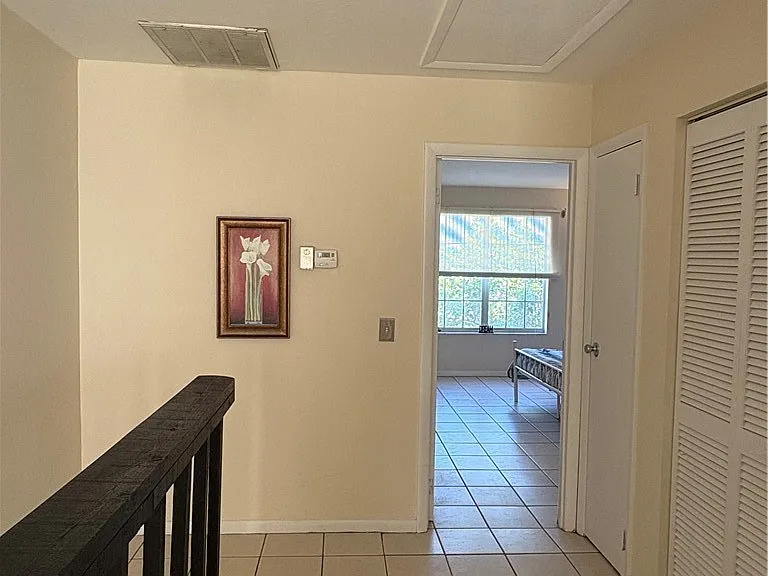 1005 SW 48th Ter #8 — Photo 29