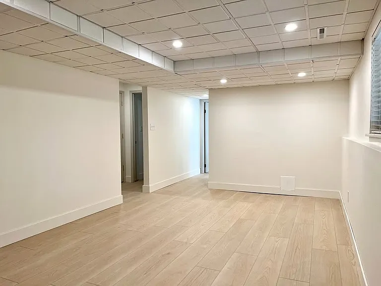 919 Yeager Pl #2 — Photo 4