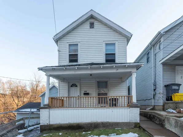 638 W 8th St, Dubuque, IA 52001