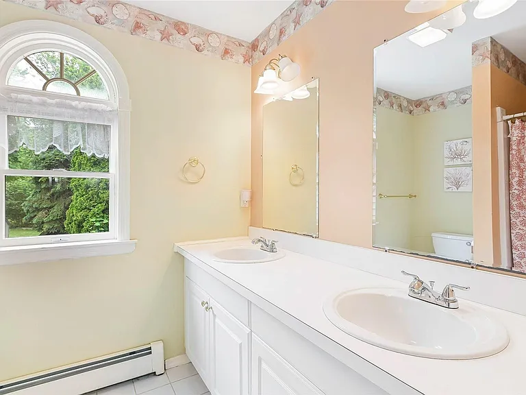 530 Stillwater Ave — Photo 10