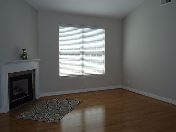 5th image of 2360 Madison Green Dr