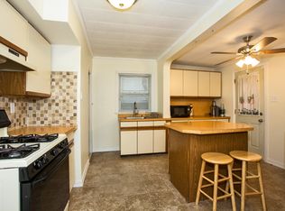 24305 132nd Ave, Rosedale, NY 11422