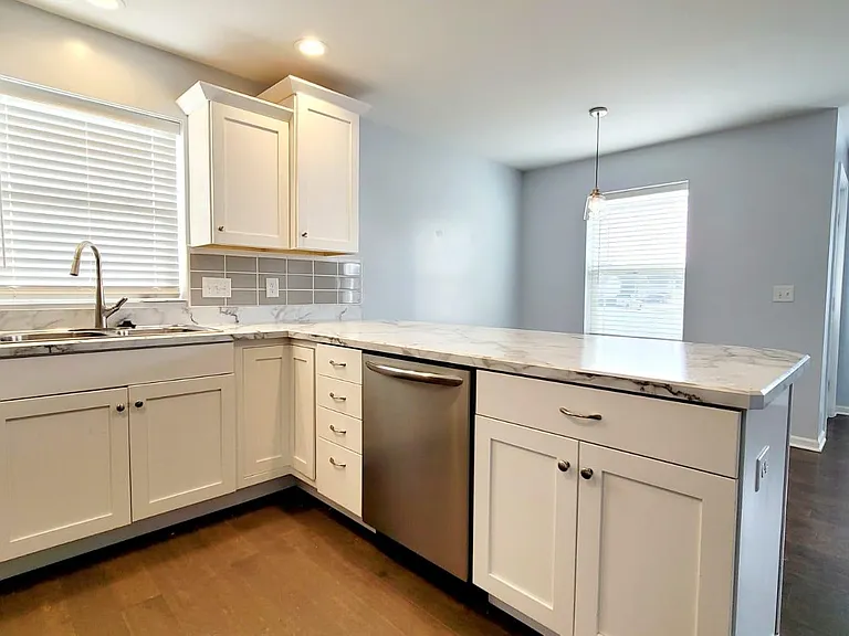 1533 Tall Grass Prairie Dr — Photo 4