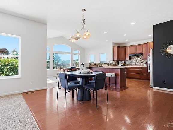 5th image of 6073 Tyler Point Dr