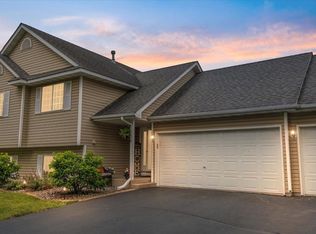 708 12th St, Farmington, MN 55024