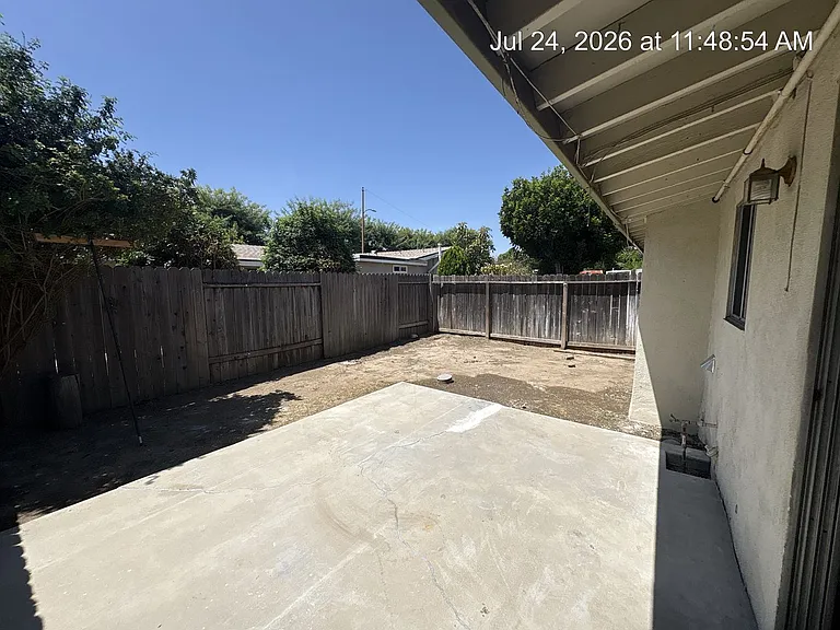 tup245 — Photo 16
