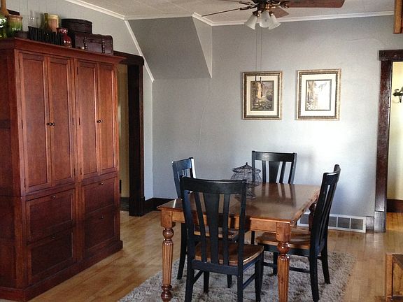 3rd image of 611 E Margaret St