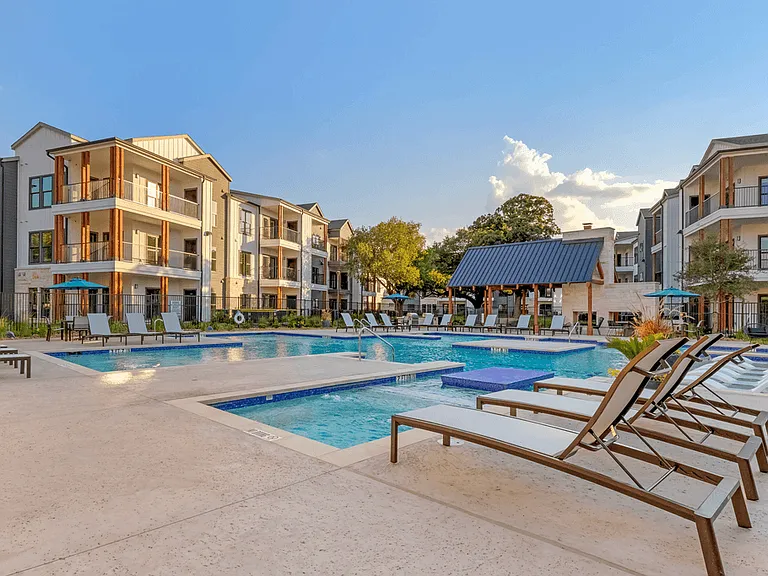 East Vue Ranch Apartments — Photo 12