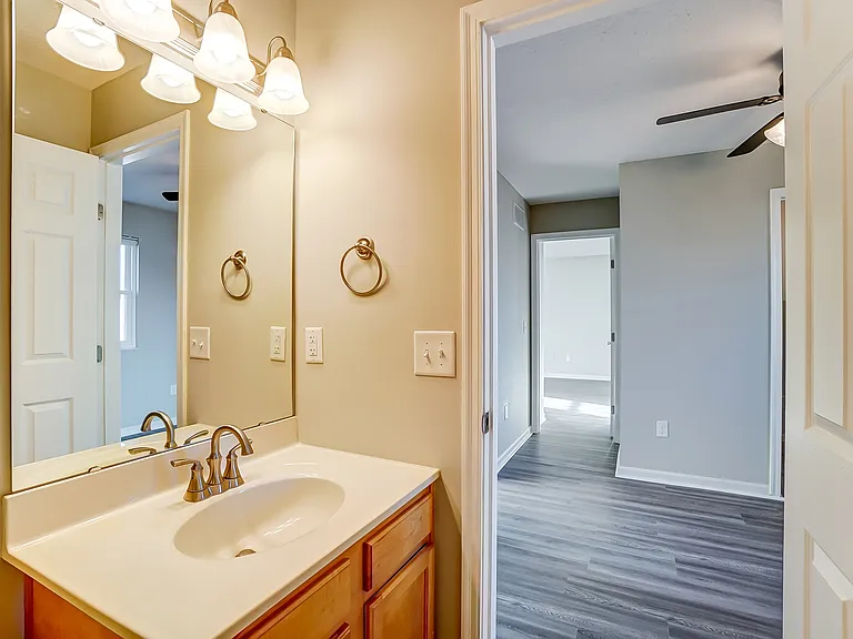 6721 Bedington Ln — Photo 22