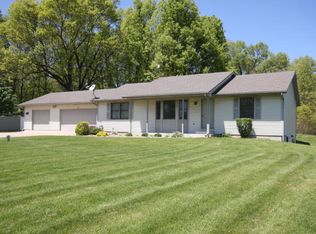 22978 Bobolink Ave, Mattawan, MI 49071