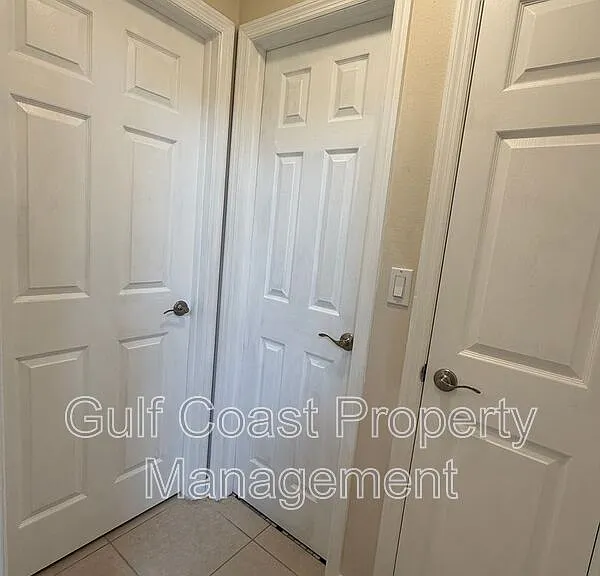 3185 Clifford St — Photo 34