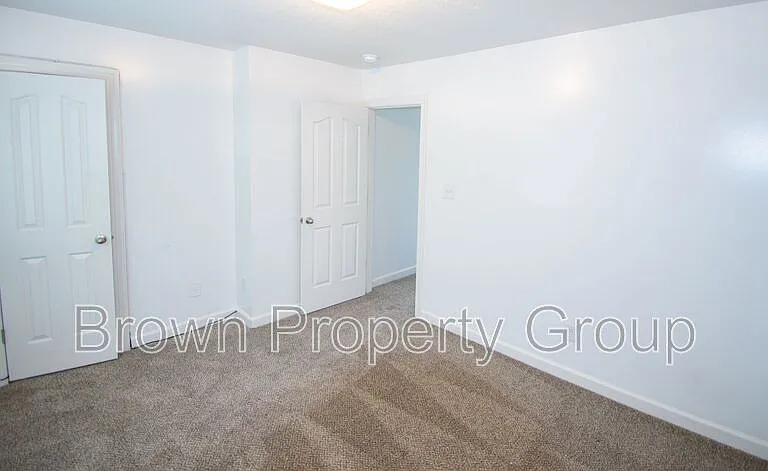 102 Springwood Dr — Photo 11