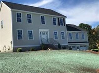 28 Old Pasture Rd, Dracut, MA 01826