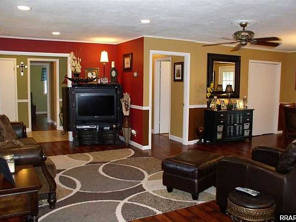 2nd image of 1705 Meadowlark St