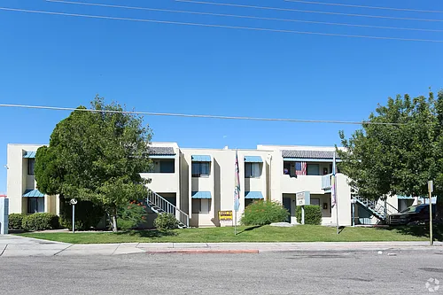 Eastgate Apartments Photo 1