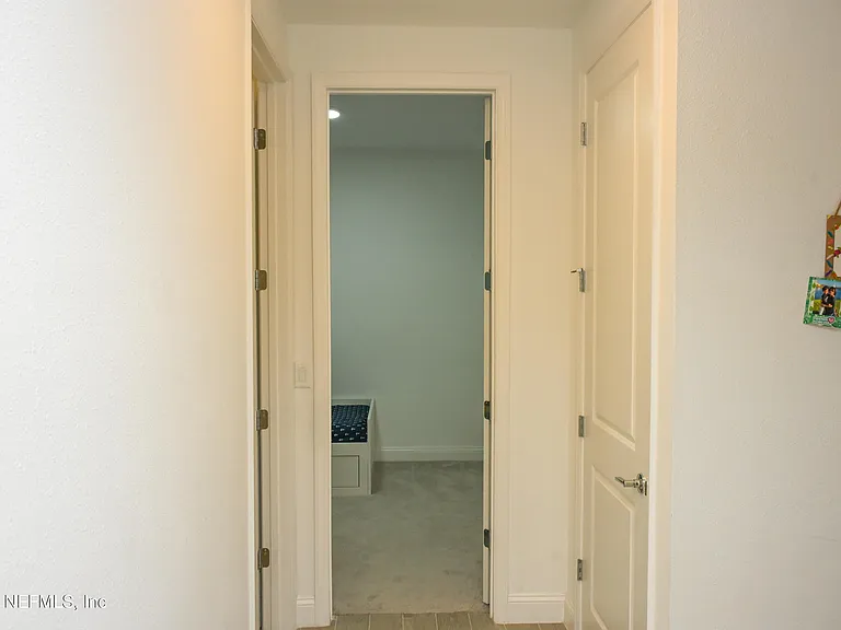 633 Superior Blvd — Photo 18